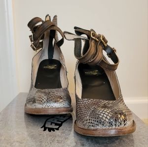 Freebird by Steven size 8 shoe